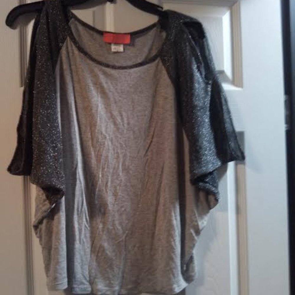 Soul cake womens top size M